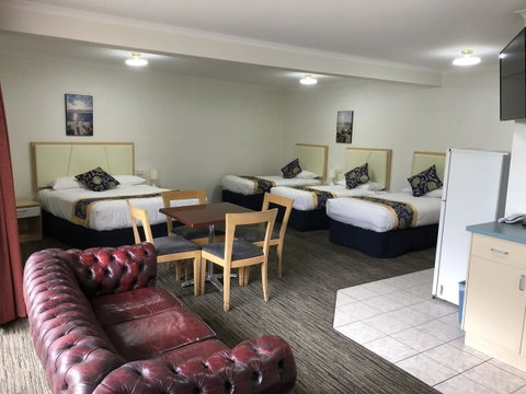 Jacksons Motor Inn - Holiday Cairns 41