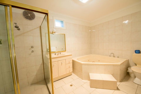 Jacksons Motor Inn - Holiday Cairns 7