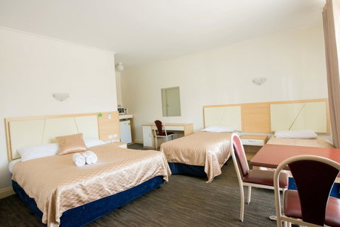 Jacksons Motor Inn - Holiday Cairns 12