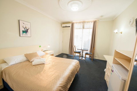 Jacksons Motor Inn - Holiday Cairns 5