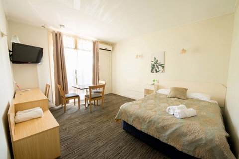 Jacksons Motor Inn - Holiday Cairns 11