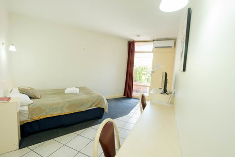 Jacksons Motor Inn - Holiday Cairns 33