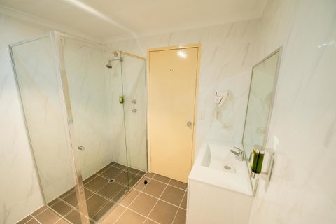 Jacksons Motor Inn - Holiday Cairns 21