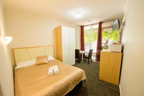 Jacksons Motor Inn - Holiday Cairns 8