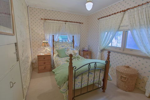 Tanunda Cottages - Holiday Cairns 16