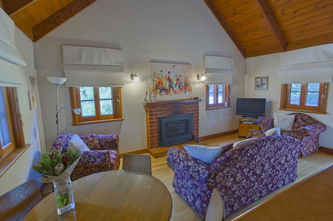 Tanunda Cottages - Holiday Cairns 4