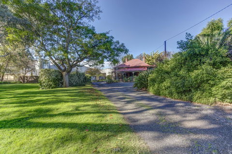 Tanunda Cottages - Holiday Cairns 18