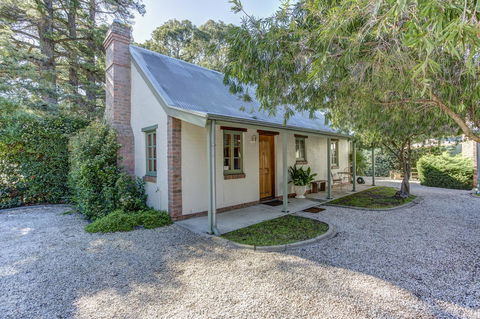 Tanunda Cottages - Holiday Cairns 2