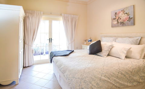 Barossa Vineyard Cottages - Holiday Cairns 31