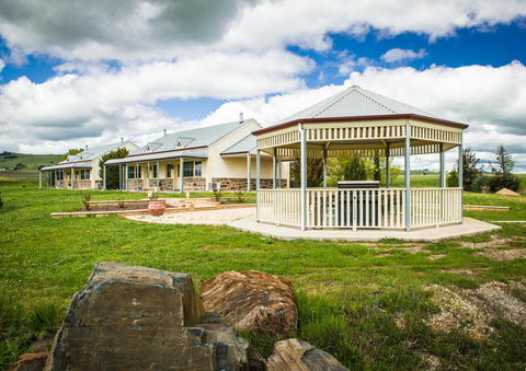 Barossa Vineyard Cottages - Holiday Cairns 30
