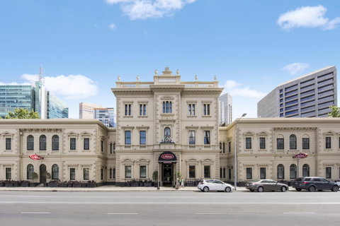Adina Apartment Hotel Adelaide Treasury - Holiday Cairns 0