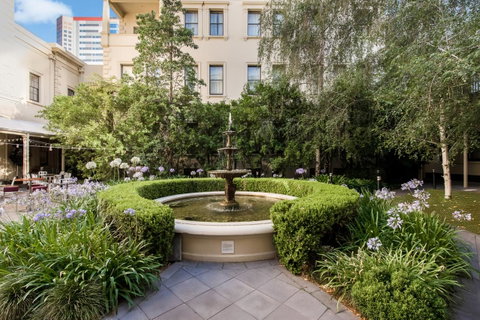 Adina Apartment Hotel Adelaide Treasury - Holiday Cairns 4