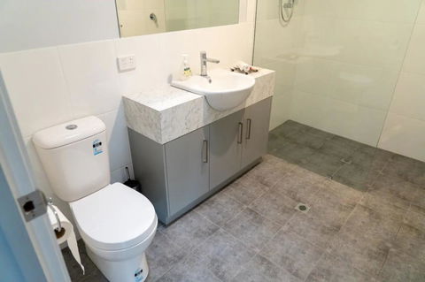 Gawler Townhouse 3 Bedroom - Holiday Cairns 22
