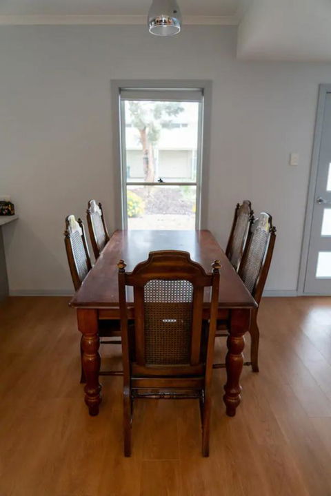Gawler Townhouse 3 Bedroom - Holiday Cairns 21