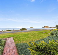 Franklin Beachfront Apartments - Holiday Cairns