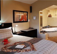 Romantic Getaways at Riverview Rise Retreats - Holiday Cairns