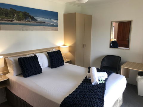 OCEAN BREEZE MOTEL - Holiday Cairns 22