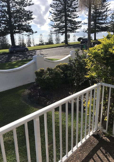 OCEAN BREEZE MOTEL - Holiday Cairns 19