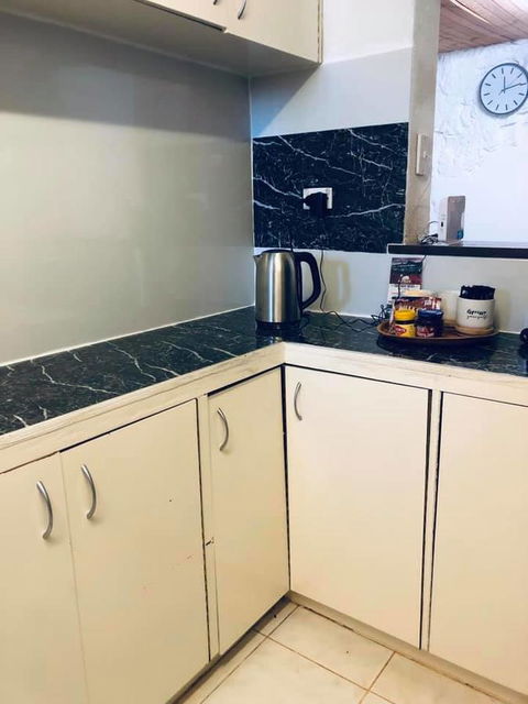 Aussie Opal Diggers Outback Retreat-Undergound - Holiday Cairns 4