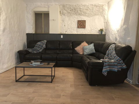 Aussie Opal Diggers Outback Retreat-Undergound - Holiday Cairns 0