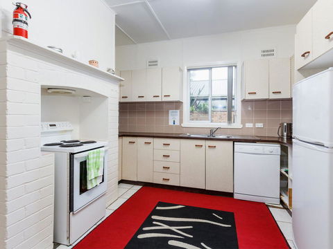 Wyvern - Holiday Cairns 2