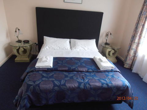 Esplanade Apartments At West Beach - Holiday Cairns 11