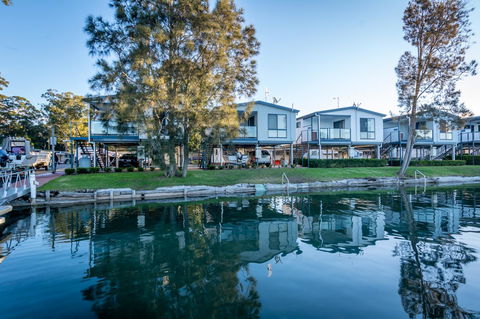 Jervis Bay Holiday Park - Holiday Cairns 0