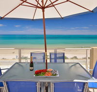 Adelaide Luxury Beach House - Holiday Cairns