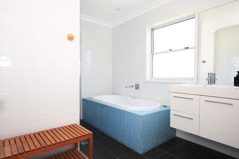 Culburra Beachhouse - Holiday Cairns 23
