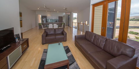South Shores Yellowfin Villa 96 - South Shores Normanville - Holiday Cairns 1