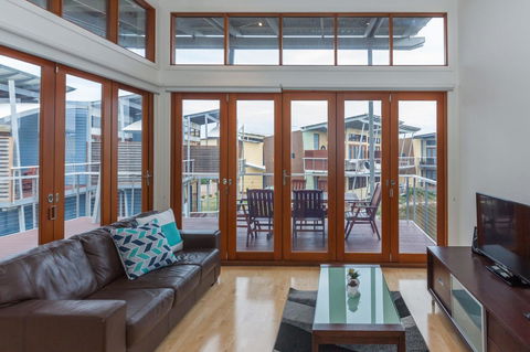 South Shores Yellowfin Villa 96 - South Shores Normanville - Holiday Cairns 12