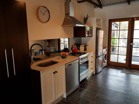 Irongate Studio B&B - Holiday Cairns 5