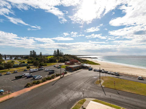 Ebbtide 25 - Holiday Cairns 7