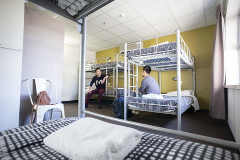 YHA Adelaide Central - Holiday Cairns 13