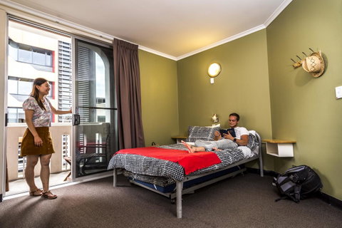 YHA Adelaide Central - Holiday Cairns 32