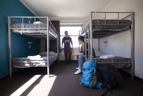 YHA Adelaide Central - Holiday Cairns 10