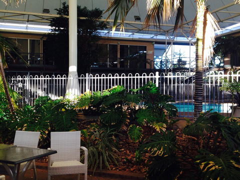 Nightcap At Roxby Downs - Holiday Cairns 3