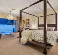 City-Barossa Gateway - Holiday Cairns