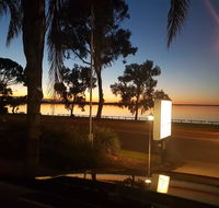 Barmera Lake Resort Motel - Holiday Cairns