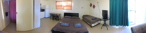 A1Cabins - Holiday Cairns 0