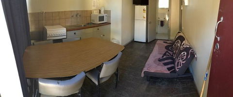 A1Cabins - Holiday Cairns 1