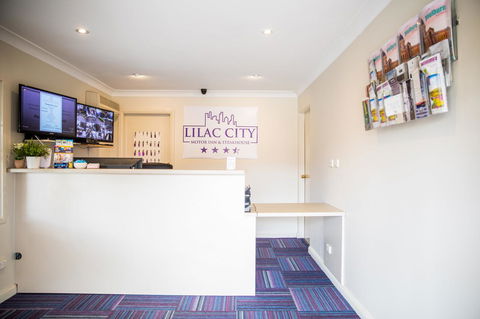 Lilac City Motor Inn & Steakhouse - Holiday Cairns 14