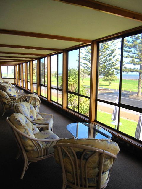 Lacepede Bay Motel - Holiday Cairns 6