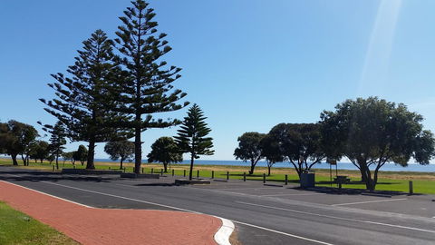 Lacepede Bay Motel - Holiday Cairns 5