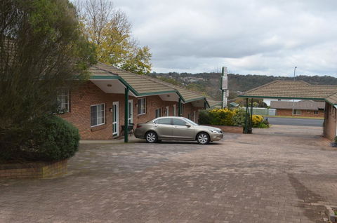 Deer Park Motor Inn Armidale - Holiday Cairns 21