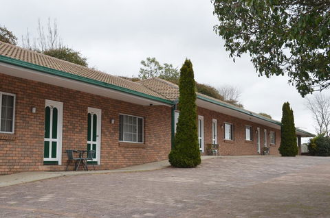 Deer Park Motor Inn Armidale - Holiday Cairns 20