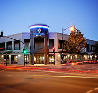 Mawson Lakes Hotel - Holiday Cairns