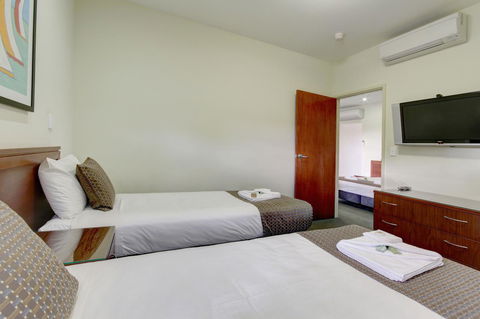 Strath Motel - Holiday Cairns 14