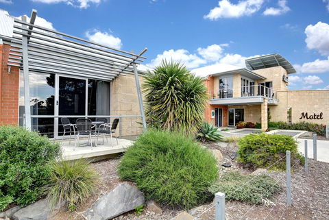 Strath Motel - Holiday Cairns 23