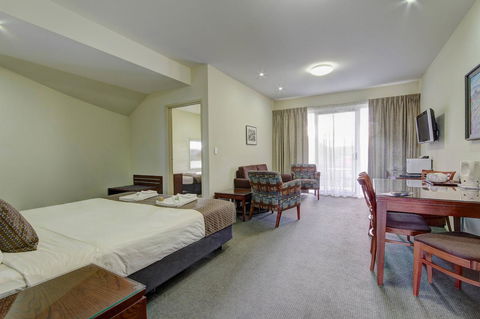 Strath Motel - Holiday Cairns 19
